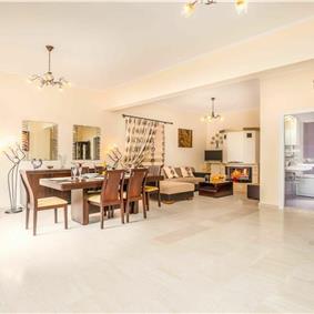 5 bedroom villa with pool & seaview, Perithia, sleeps 10